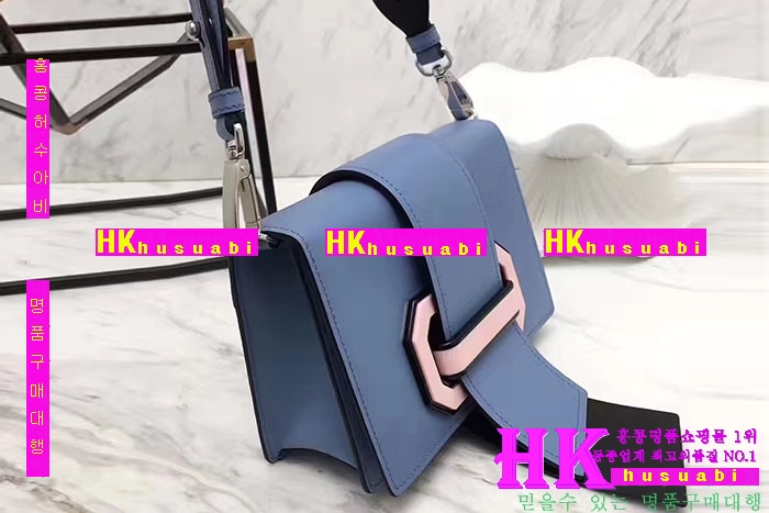 �ڹ̷��ޡ�NEW ����� �Ż� ������ ũ�ν��� PA170405-22