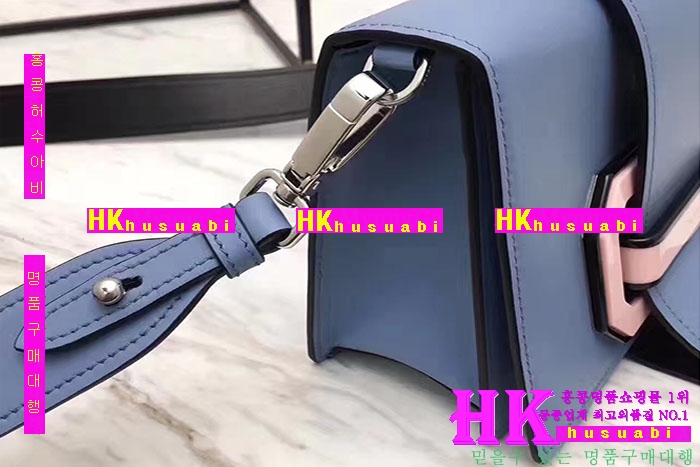 �ڹ̷��ޡ�NEW ����� �Ż� ������ ũ�ν��� PA170405-22