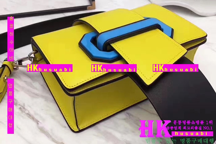 �ڹ̷��ޡ�NEW ����� �Ż� ������ ũ�ν��� PA170405-19