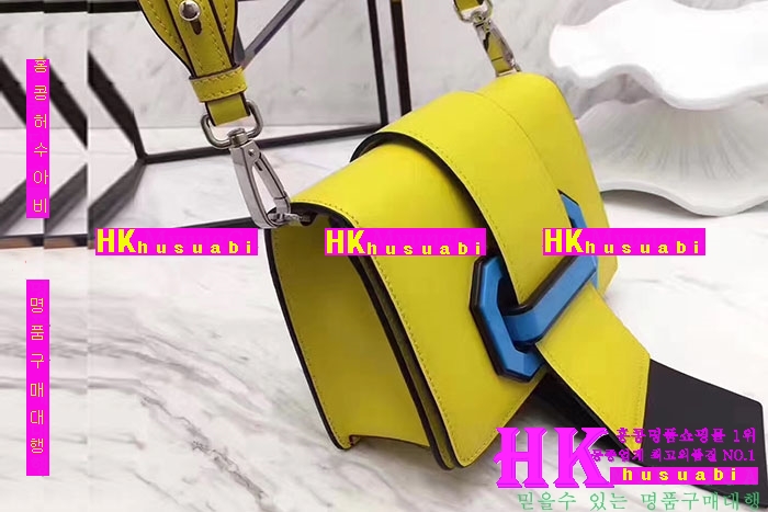 �ڹ̷��ޡ�NEW ����� �Ż� ������ ũ�ν��� PA170405-19
