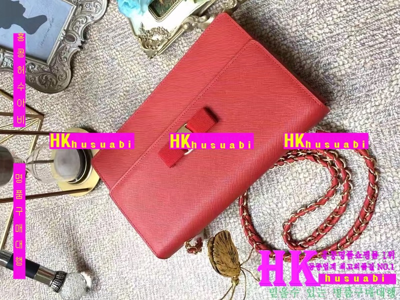 NEW  ��󰡸� �Ż�  ũ�ν��� PE170515-28