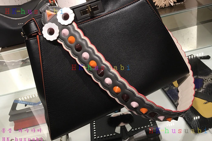 �ڹ̷��ޡ�  ��� ��ī�� �Ż�� F 8093 