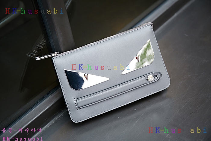 �ڹ̷��ޡ� ��� �Ż� Ŭ��ġ�� F0447-2