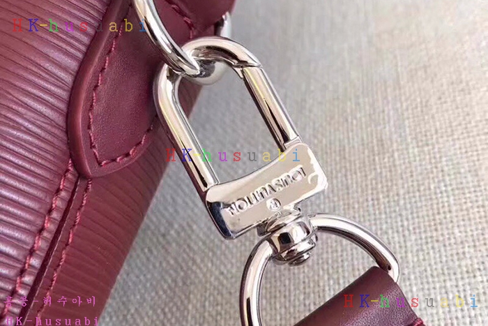 �ڹ̷��ޡڷ��̺��� ����Ʈ ��ť�� �ָ� M50163-2