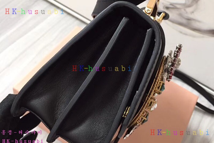 �ڹ̷��ޡ� �̿�̿� ����� �����  MU 5BH609-10