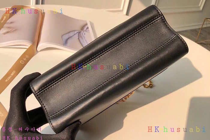 �ڹ̷��ޡ� ���̺��� Ʈ����Ʈ��  M50280