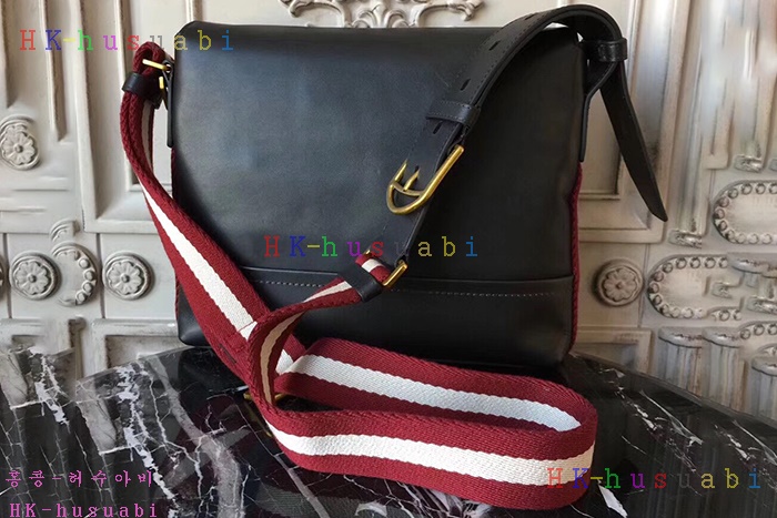 �ڹ̷��ޡ� �߸� ������ ũ�ν��� BL80088