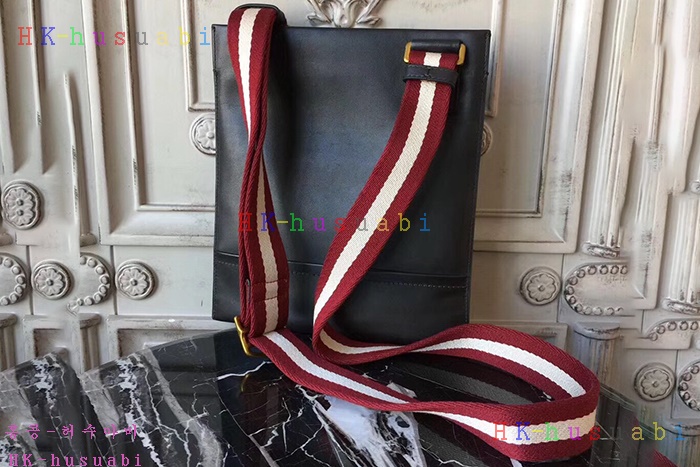 �ڹ̷��ޡ� �߸� ������ ũ�ν��� BL52088