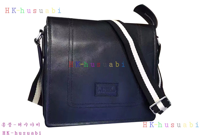 �ڹ̷��ޡ� �߸� ������ ũ�ν��� BL700170-2