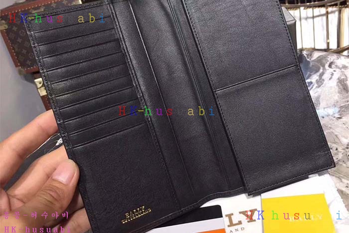 �ڹ̷��ޡ� �߸� ���� ������  BL261068C