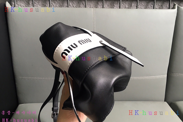 �ڹ̷��ޡ� �̿�̿� �ΰ� �÷� ����� MU 5BD075-3