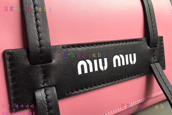 �ڹ̷��ޡ� �̿�̿� �ΰ� �÷� ����� MU 5BD075