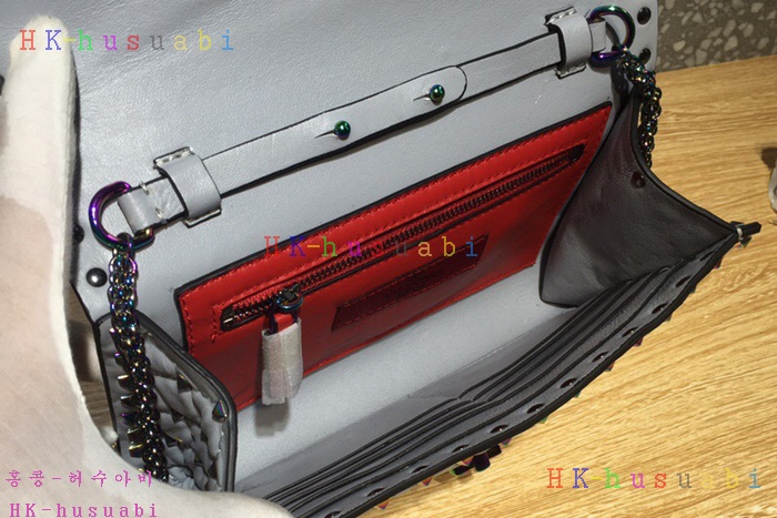 �ڹ̷��ޡ� �߷�Ƽ�� �����͵� ü�ι�  V 0137-7