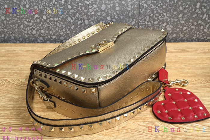 �ڹ̷��ޡ� �߷�Ƽ�� �����͵� ũ�ν��� V 0936B-4