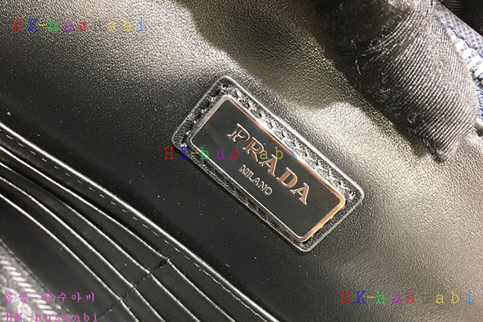 �ڹ̷��ޡ� ����� ������ �Ż� Ŭ��ġ P 2VN003R
