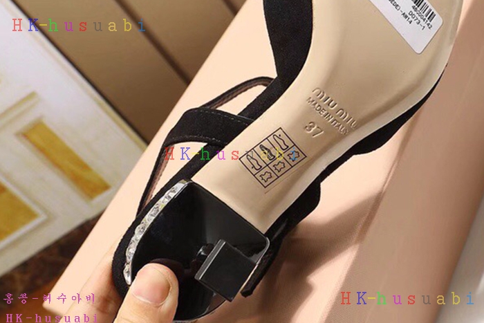 NEW 2018SS �̿�̿� ������ �Ź� MU 658811