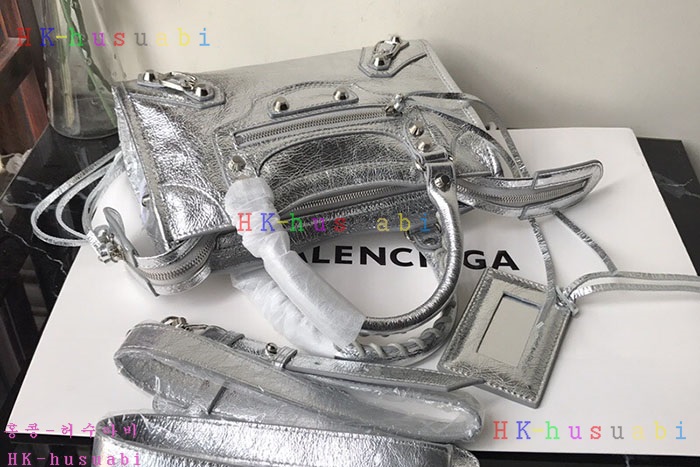 �ڹ̷��ޡ� �߷��þư� Ŭ���� �ǹ� �̴� ��Ƽ��   BL 338B