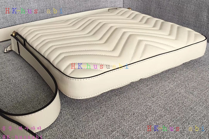 �ڹ̷��ޡ� 2018SS ���� GG ����Ʈ ũ�ν��� GU 523369-4