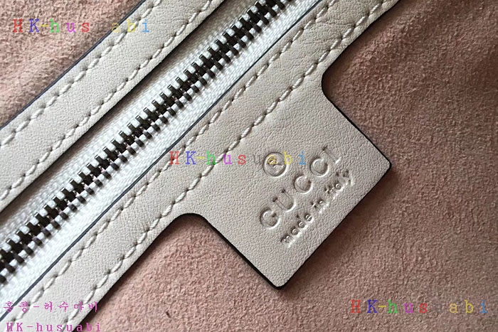 �ڹ̷��ޡ� 2018SS ���� GG ����Ʈ ũ�ν��� GU 523369-4
