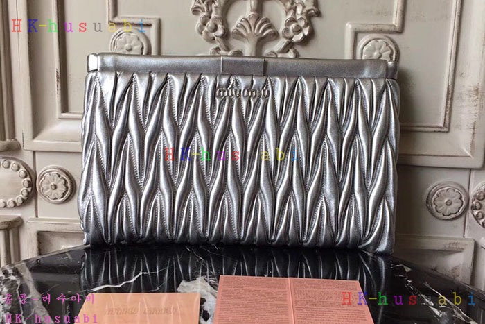 �ڹ̷��ޡ� �̿�̿� ���׶� Ŭ��ġ  RP0390-2