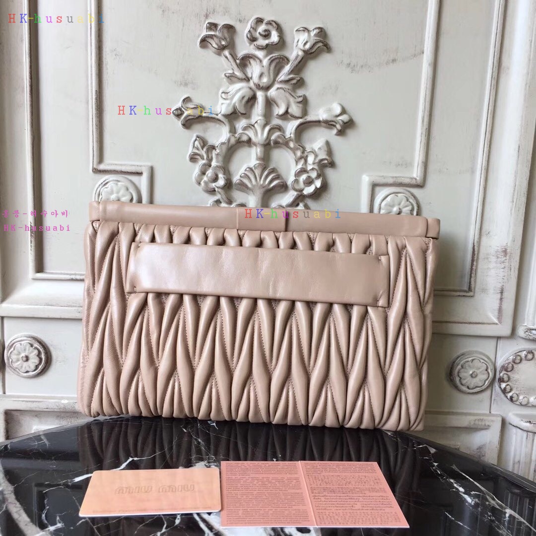 �ڹ̷��ޡ� �̿�̿� ���׶� Ŭ��ġ  RP0390-4