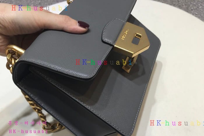�ڹ̷��ޡ� ����� ���ǾƳ� ü�ι� P 1BD089-4
