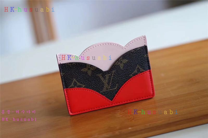 �ڹ̷��ޡ� ���̺��� ī������ M61733