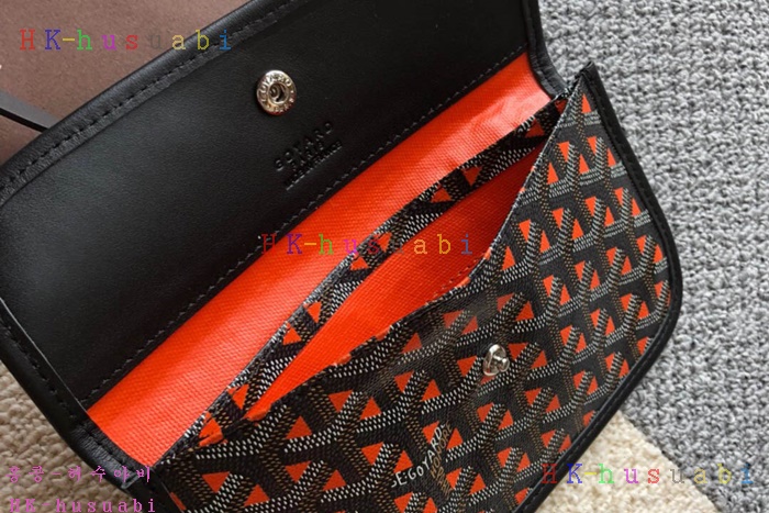 �ڹ̷��ޡ� ���ߵ� Ŭ���� �ξ� ���۹� G 125559-4