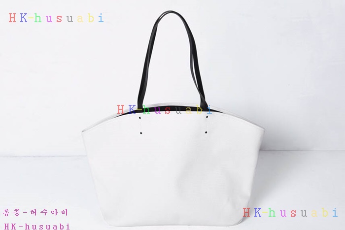 �ڹ̷��ޡ� ����� ĵ���� ����Ʈ ��Ʈ�� P 1BG220-3