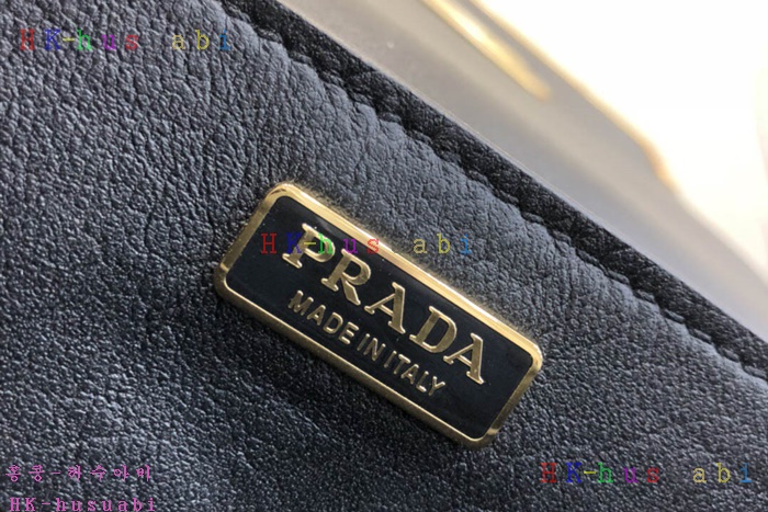 �ڹ̷��ޡ� ����� ī�̿��� P 1BD045-2