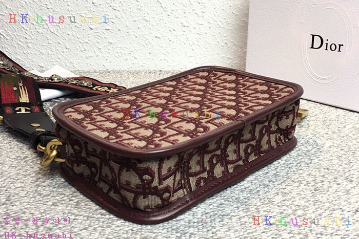 �ڹ̷��ޡ� ��� ������ũ ī�޶�� DR 582247