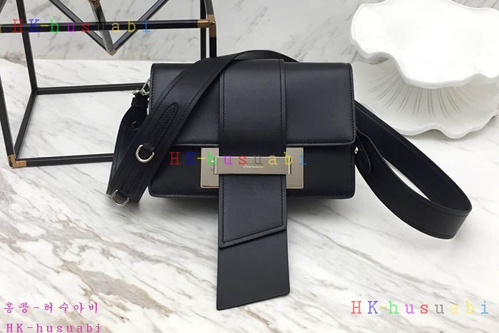 �ڹ̷��ޡ� ����� ��Ż ������ PR 1BD068