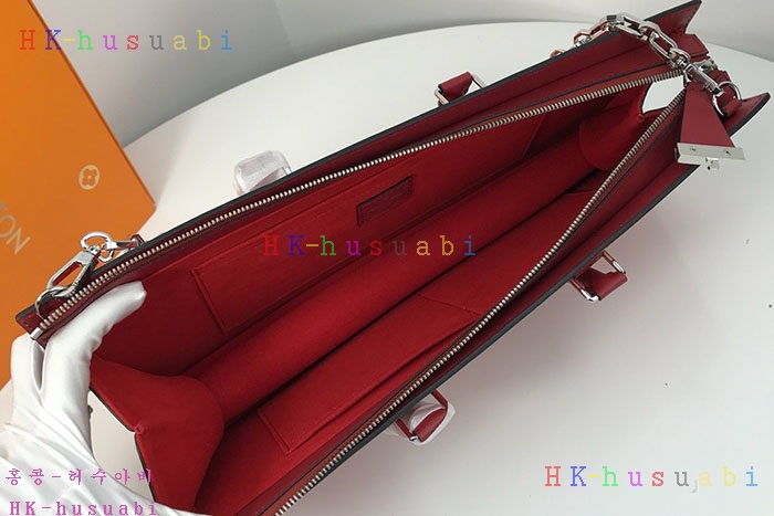 �ڹ̷��ޡ� 2019SS ���̺��� ũ���� ��帮�� LV M44371