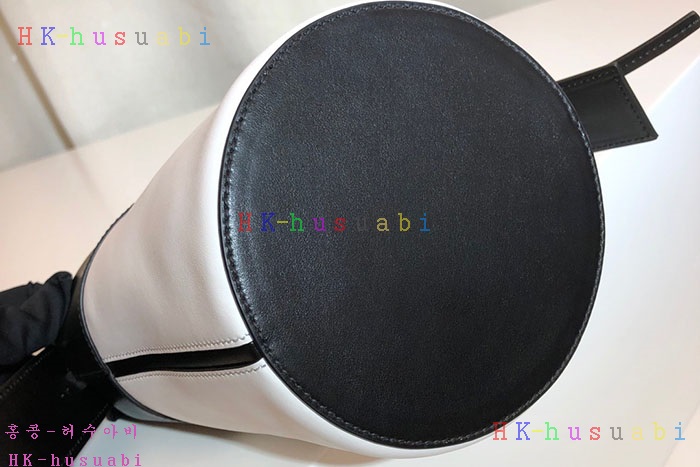 �ڹ̷��ޡ� ����� �̴� ��Ŷ�� P 1BE015-4