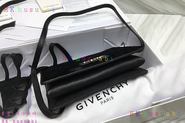 �ڹ̷��ޡ� ����� �����ٵ� ũ�ν��� GV 2998010