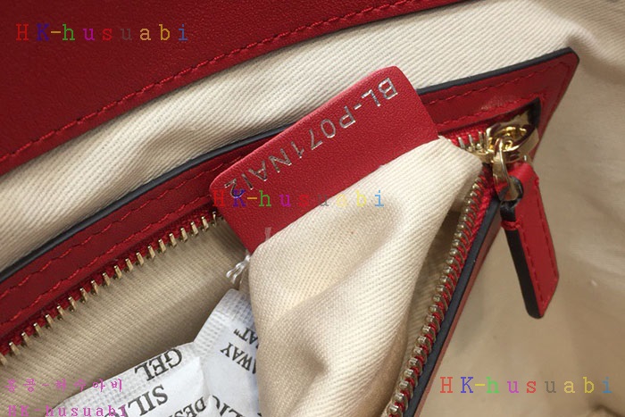 �ڹ̷��ޡ� �߷�Ƽ�� �����͵� ���ι� VL 245002