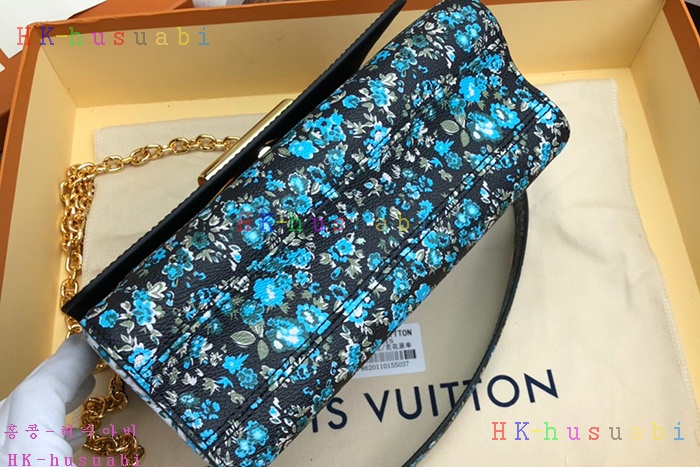 �ڹ̷��ޡ� ���̺��� Ʈ����Ʈ M55038