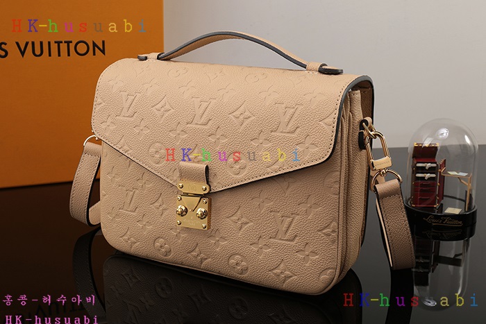 �ڹ̷��ޡ� ���̺���  ����Ʈ ��Ƽ�� M44881