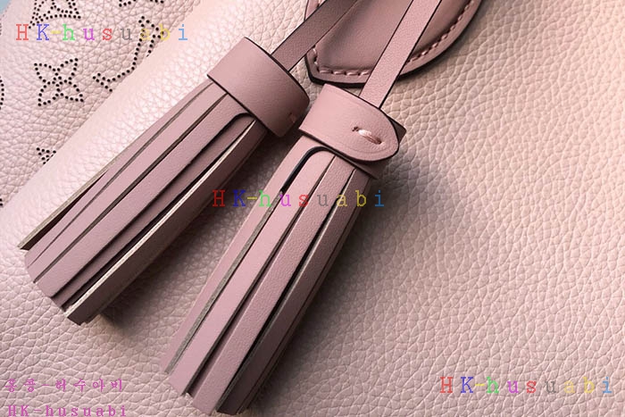 �ڹ̷��ޡ� ���̺��� �Ͽ�޾� ũ�ν��ٵ� ��Ʈ�� LV M55030