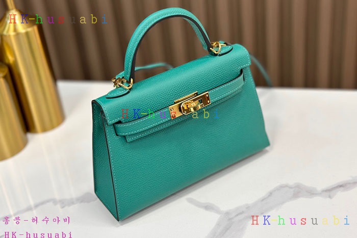 �ڹ̷��ޡڿ����޽� �̸� �̴�  H 9668220-8 �ü���