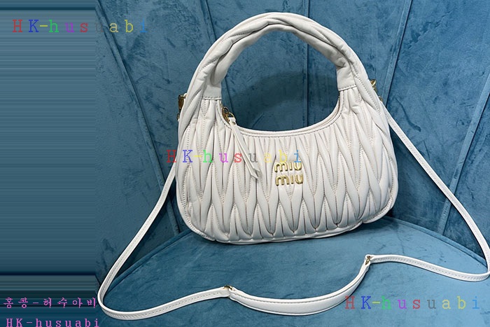 �ڹ̷��ޡڹ̿�̿� �ϴ� ���׶�� ȣ�� 5BC153